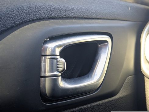 Used 2022 Jeep Compass Latitude image 35