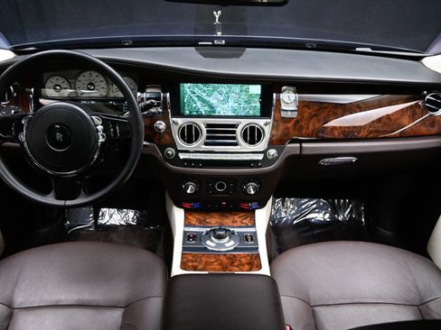 Used 2012 Rolls-Royce Ghost RWD image 78