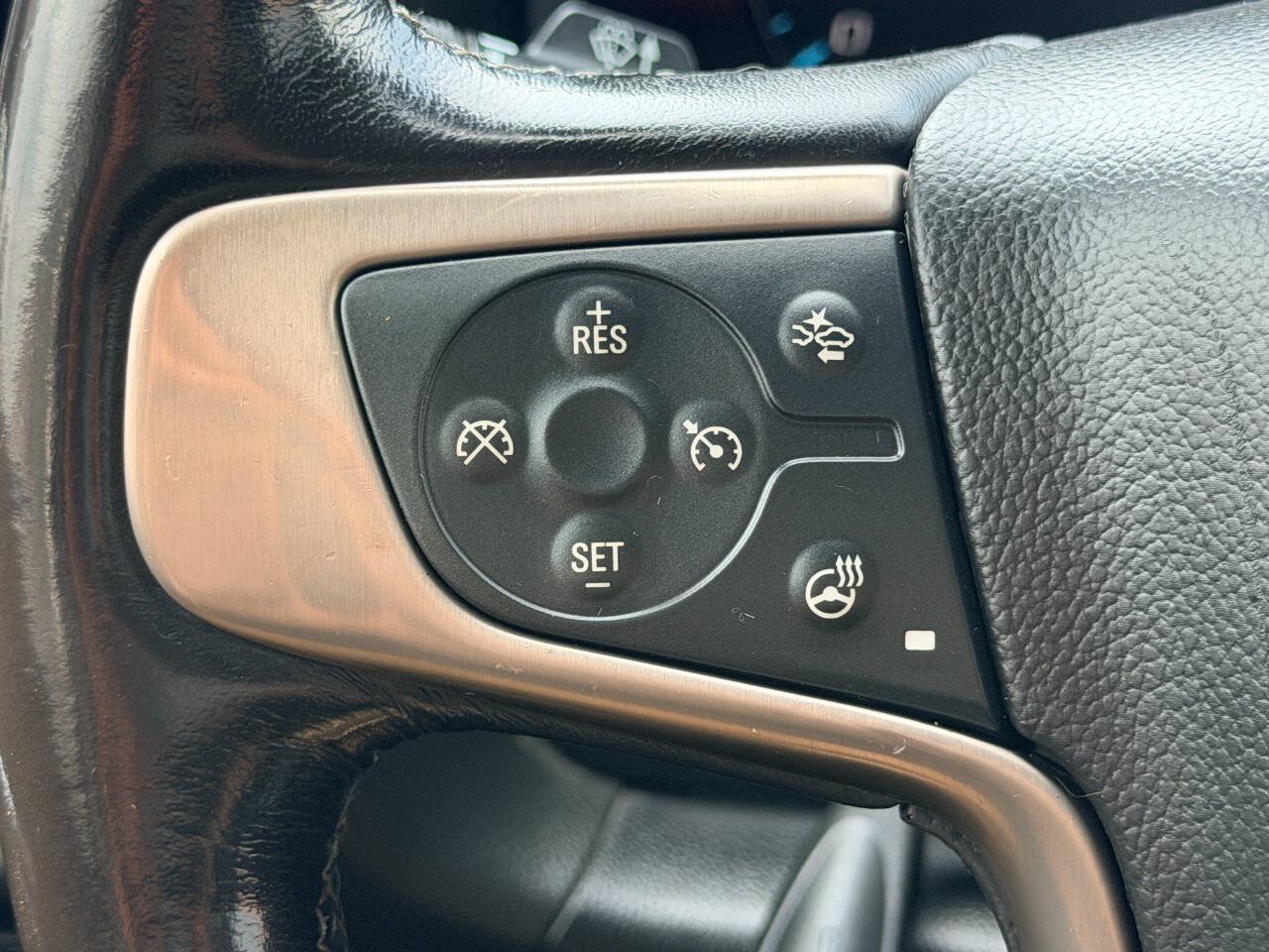 Used 2018 GMC Sierra 1500 Denali AWD/4WD image 28