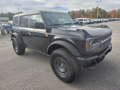 New 2025 Ford Bronco Badlands w/ Sasquatch Package