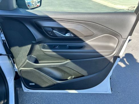 Used 2021 GMC Terrain SLT w/ Infotainment Package II image 26