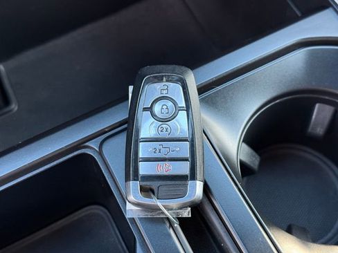 Used 2022 Ford F150 XLT w/ Equipment Group 302A High image 9