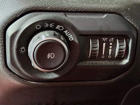 Used 2018 Jeep Wrangler Unlimited Rubicon image 10