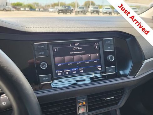 Used 2024 Volkswagen Jetta S image 6