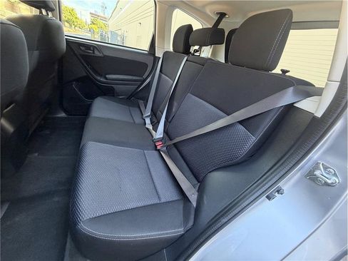 Used 2016 Subaru Forester 2.5i Premium AWD/4WD image 18