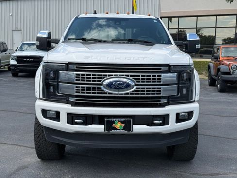Used 2019 Ford F350 Platinum w/ Platinum Ultimate Package AWD/4WD image 3