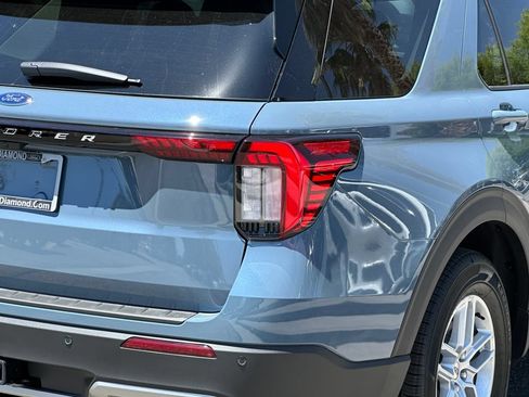 New 2026 Ford Explorer Active w/ Active Comfort Package RWD image 7