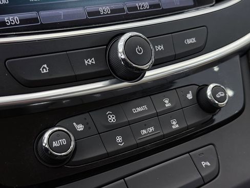 Used 2017 Buick LaCrosse Essence image 56