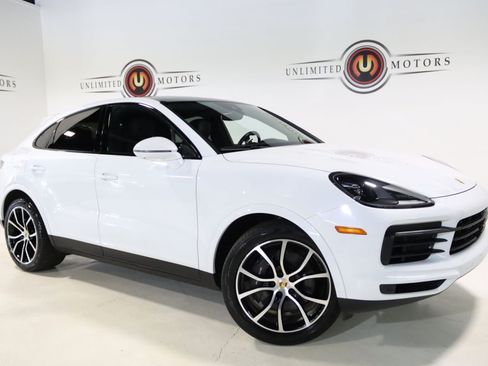 Used 2023 Porsche Cayenne Coupe w/ Towing Package w/o Tow Ball AWD/4WD image 10