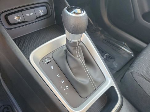 New 2026 Hyundai Venue SE image 10