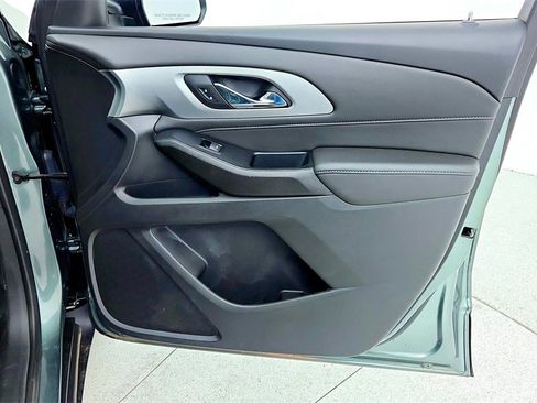 Certified 2023 Chevrolet Traverse LT image 34