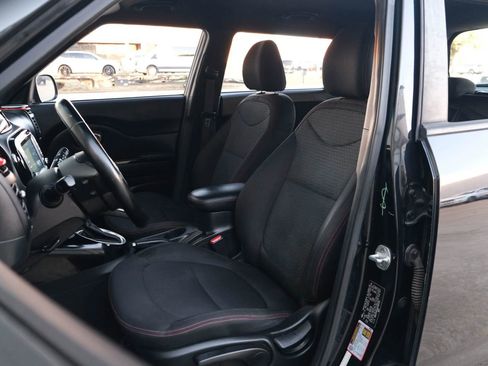 Used 2016 Kia Soul + w/ Tarmac Special Edition image 21