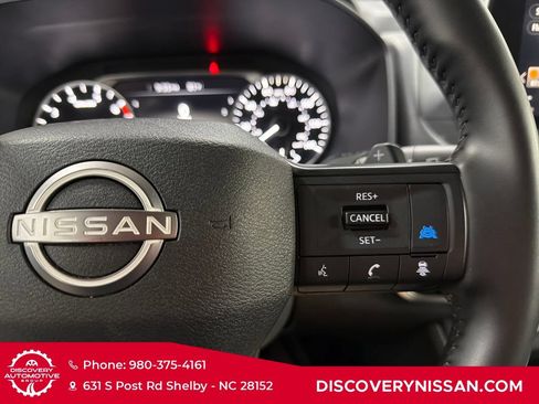 Certified 2025 Nissan Rogue SV AWD/4WD image 22