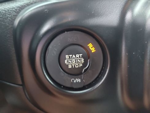 Certified 2020 Jeep Wrangler Sport image 20