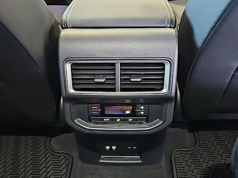 New 2026 Volkswagen Atlas SE image 18