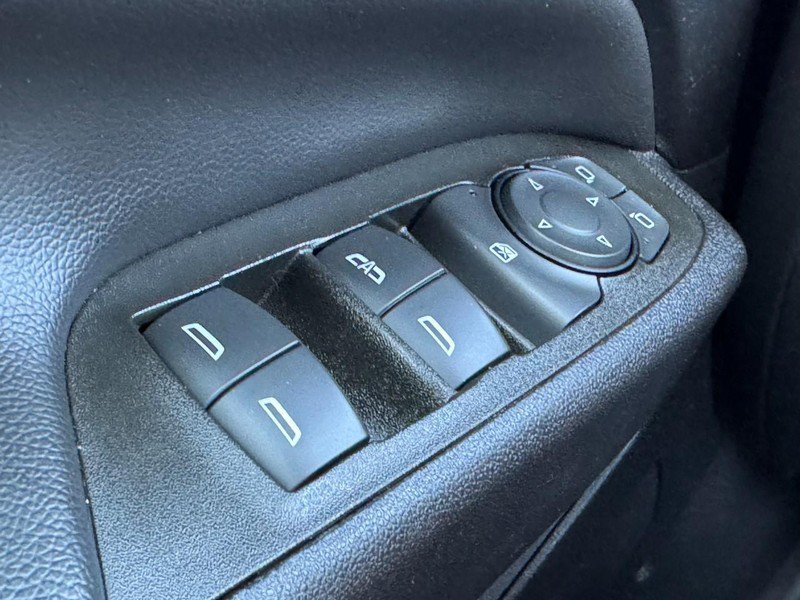 Used 2023 Chevrolet Equinox LT AWD/4WD image 21