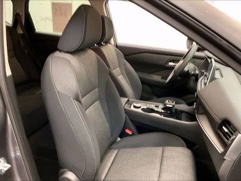 Certified 2026 Nissan Rogue SV image 6