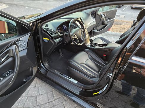 Used 2016 Hyundai Azera Limited image 26