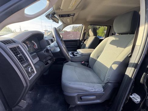 Used 2015 RAM 1500 Express AWD/4WD image 7