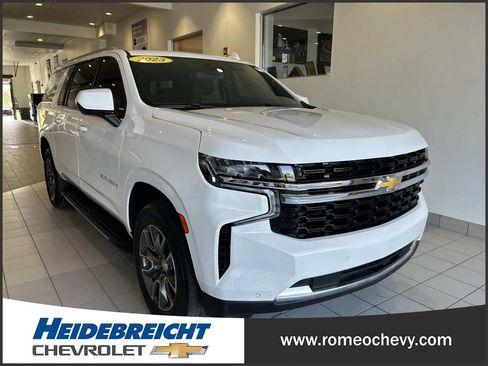 Used 2023 Chevrolet Suburban LS w/ Driver Alert Package AWD/4WD image 1