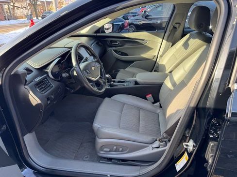 Used 2018 Chevrolet Impala LT image 9
