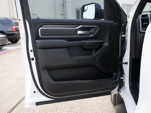 Used 2019 RAM 1500 Big Horn image 16