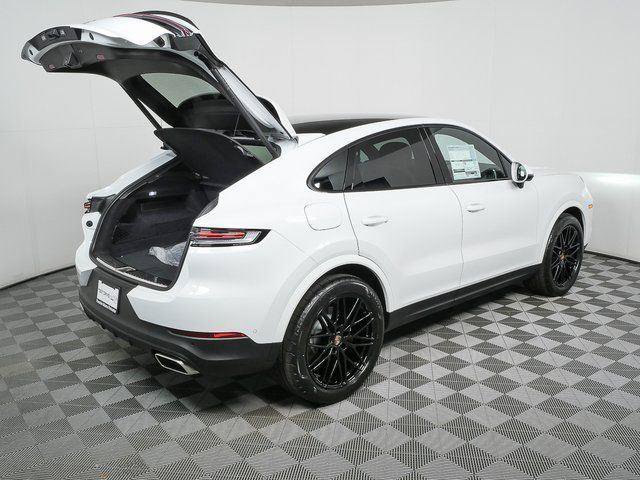 Used 2026 Porsche Cayenne Coupe AWD/4WD image 33