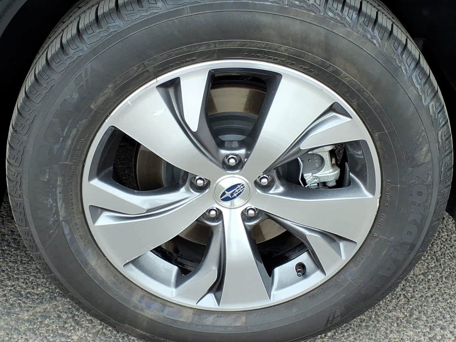 Used 2020 Subaru Ascent Premium w/ Convenience Package AWD/4WD image 11