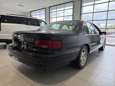 Used 1996 Chevrolet Impala SS RWD image 6