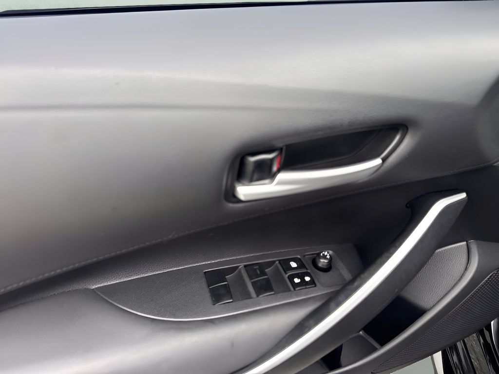 Used 2020 Toyota Corolla SE FWD image 20