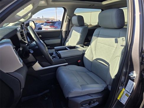 Used 2024 Toyota Tundra Limited image 12