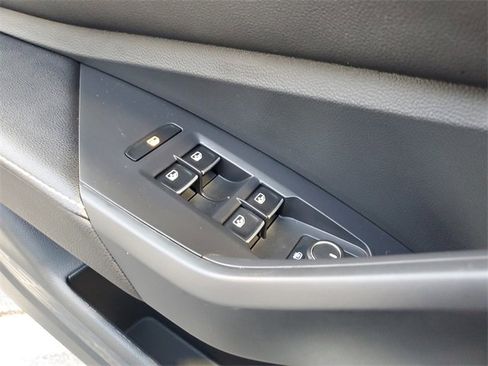 Certified 2023 Volkswagen Jetta S image 30