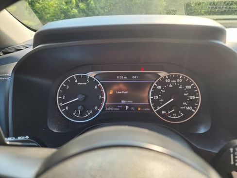 Used 2024 Nissan Rogue S AWD/4WD image 22