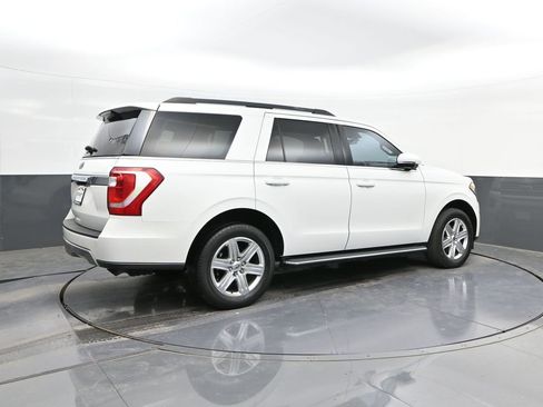 Used 2020 Ford Expedition XLT w/ Equipment Group 202A image 15