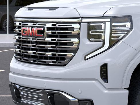 New 2026 GMC Sierra 1500 Denali w/ Denali Reserve Package AWD/4WD image 13