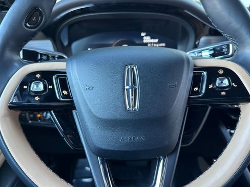 Certified 2022 Lincoln Corsair Reserve w/ Equipment Group 201A image 23