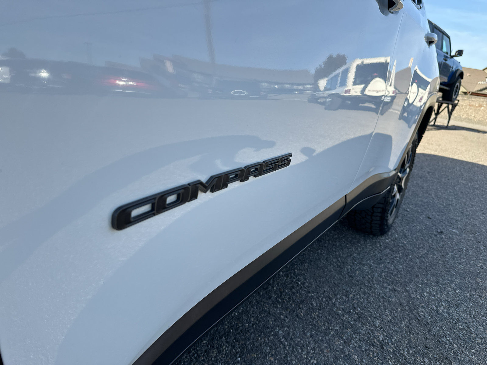 Used 2024 Jeep Compass Trailhawk AWD/4WD image 5