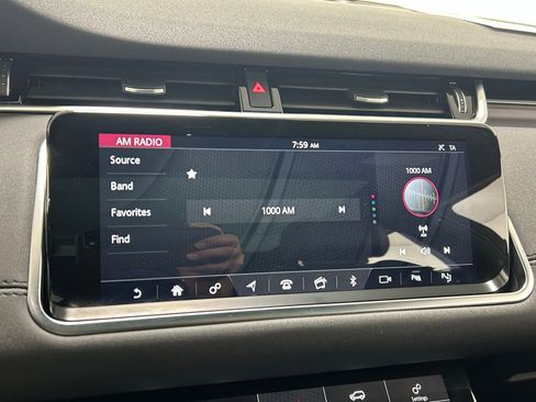 Used 2020 Land Rover Range Rover Evoque SE image 17