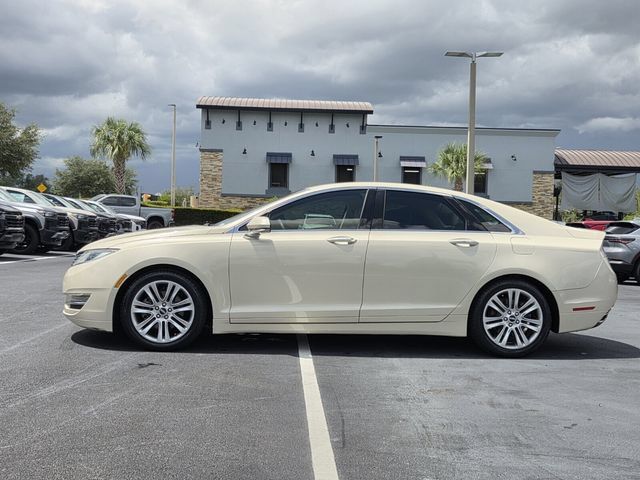 Used 2014 Lincoln MKZ w/ Equipment Group 102A Reserve FWD image 3