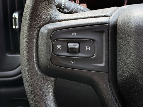 Used 2022 Chevrolet Silverado 2500 Custom w/ Custom Convenience Package AWD/4WD image 12