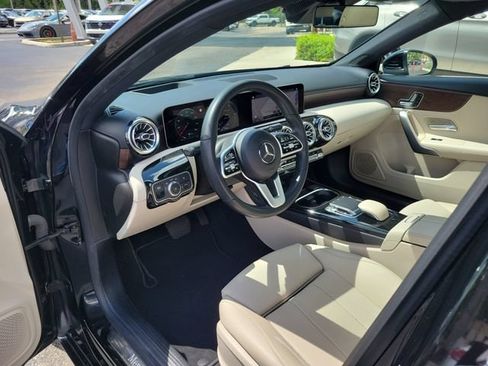 Used 2019 Mercedes-Benz A 220 image 16