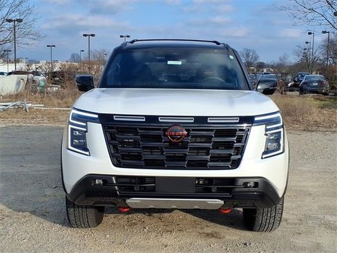 Certified 2025 Nissan Armada PRO-4X w/ Pro-4X Premium Package image 43