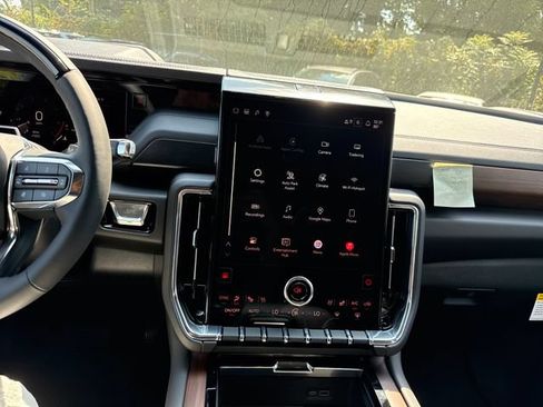 New 2026 GMC Yukon XL Denali w/ Denali Reserve Package AWD/4WD image 20