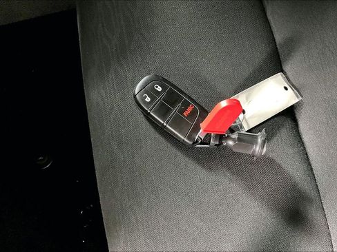 Used 2021 Dodge Durango SXT image 10