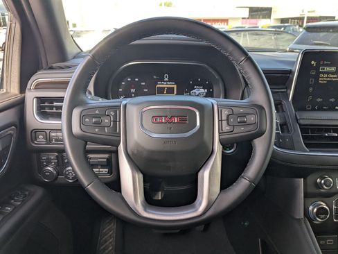 Used 2024 GMC Yukon XL SLE w/ Max Trailering Package AWD/4WD image 17
