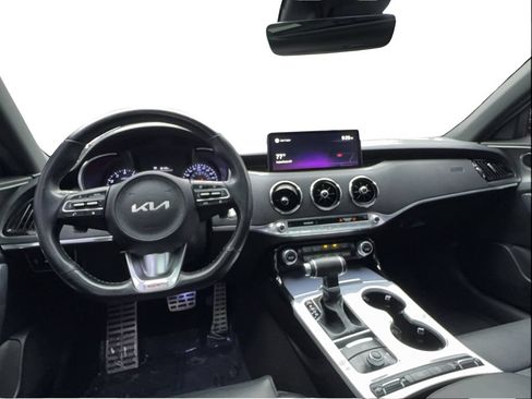 Used 2022 Kia Stinger GT1 RWD image 35