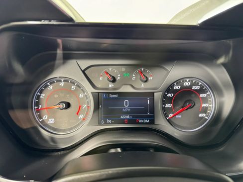 Used 2022 Chevrolet Camaro LT w/ RS Package RWD image 13