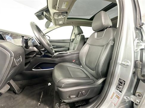 Used 2023 Hyundai Tucson Limited image 4