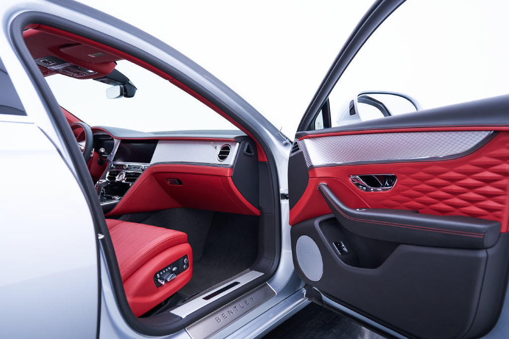 Used 2022 Bentley Flying Spur V8 AWD/4WD image 34
