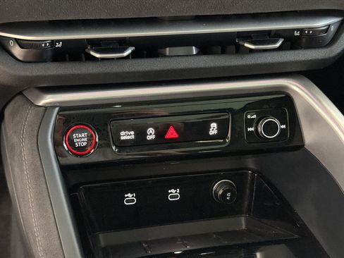 Used 2025 Audi SQ5 Premium Plus AWD/4WD image 19